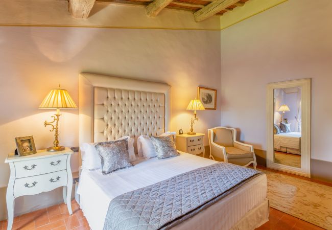 Villa a Pieve a Nievole - Elevate Your Escape: Discover Timeless Charm in a Majestic Retreat Amid Lucca and Florence Villa a Pieve a Nievole - Elevate Your Escape: Discover Timeless Charm in a Majestic Retreat Amid Lucca and Florence