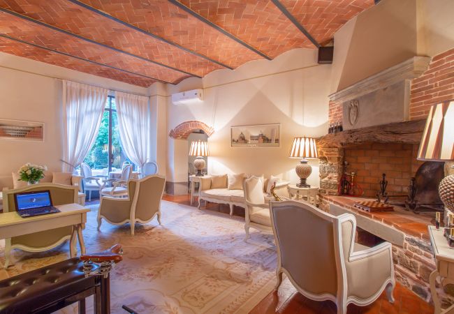 Villa a Pieve a Nievole - Elevate Your Escape: Discover Timeless Charm in a Majestic Retreat Amid Lucca and Florence Villa a Pieve a Nievole - Elevate Your Escape: Discover Timeless Charm in a Majestic Retreat Amid Lucca and Florence