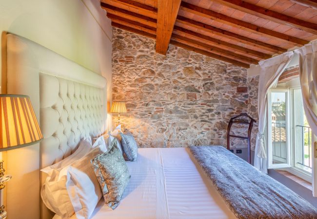 Villa a Pieve a Nievole - Elevate Your Escape: Discover Timeless Charm in a Majestic Retreat Amid Lucca and Florence Villa a Pieve a Nievole - Elevate Your Escape: Discover Timeless Charm in a Majestic Retreat Amid Lucca and Florence