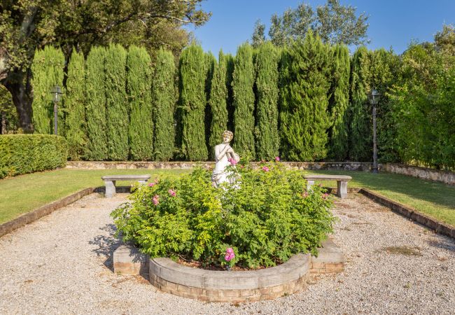 Villa a Pieve a Nievole - Elevate Your Escape: Discover Timeless Charm in a Majestic Retreat Amid Lucca and Florence Villa a Pieve a Nievole - Elevate Your Escape: Discover Timeless Charm in a Majestic Retreat Amid Lucca and Florence
