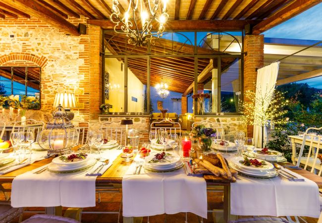 Villa a Pieve a Nievole - Elevate Your Escape: Discover Timeless Charm in a Majestic Retreat Amid Lucca and Florence Villa a Pieve a Nievole - Elevate Your Escape: Discover Timeless Charm in a Majestic Retreat Amid Lucca and Florence