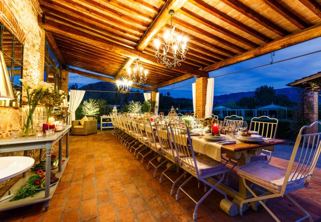 Villa a Pieve a Nievole - Elevate Your Escape: Discover Timeless Charm in a Majestic Retreat Amid Lucca and Florence Villa a Pieve a Nievole - Elevate Your Escape: Discover Timeless Charm in a Majestic Retreat Amid Lucca and Florence