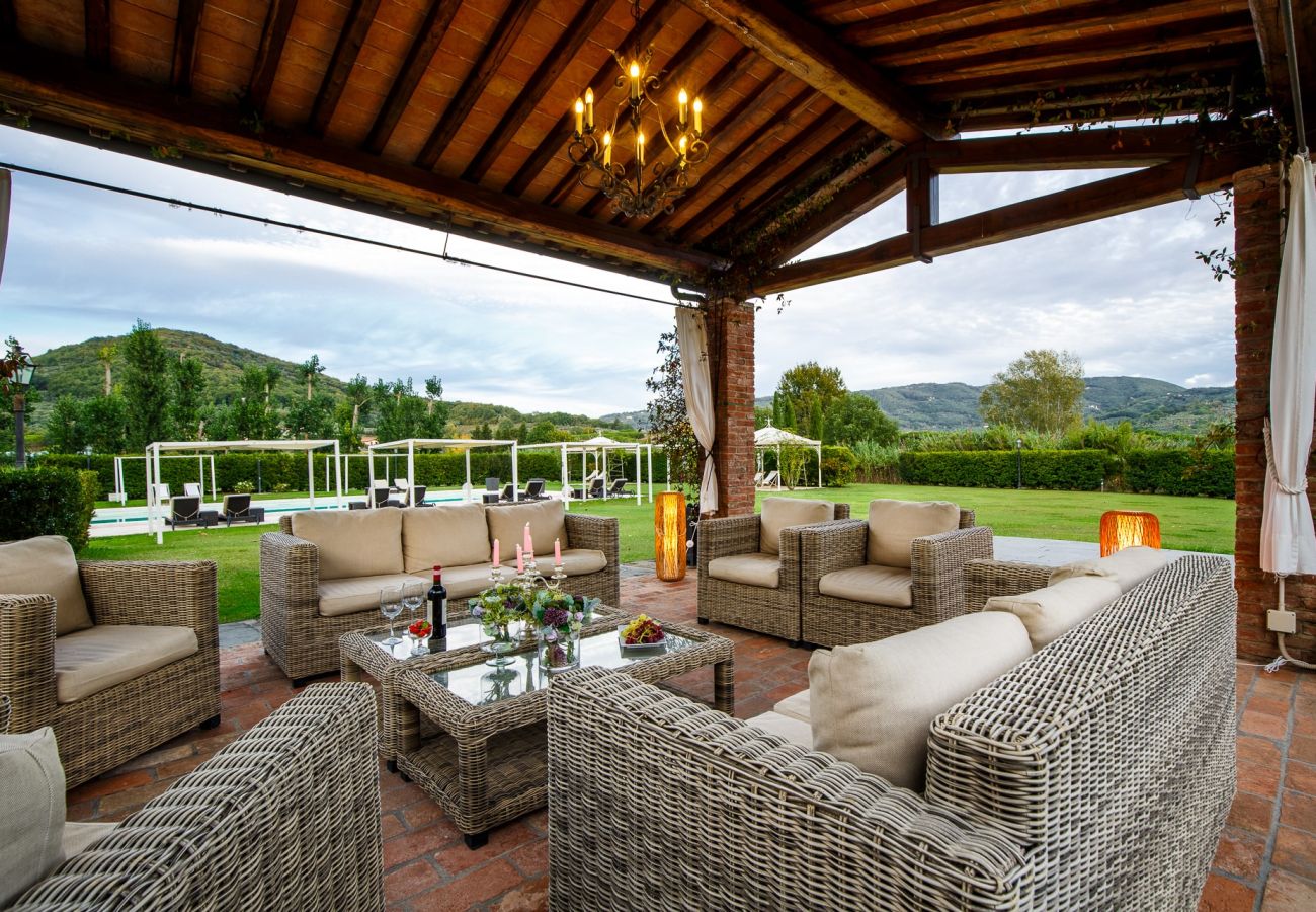 Villa a Pieve a Nievole - Elevate Your Escape: Discover Timeless Charm in a Majestic Retreat Amid Lucca and Florence Villa a Pieve a Nievole - Elevate Your Escape: Discover Timeless Charm in a Majestic Retreat Amid Lucca and Florence