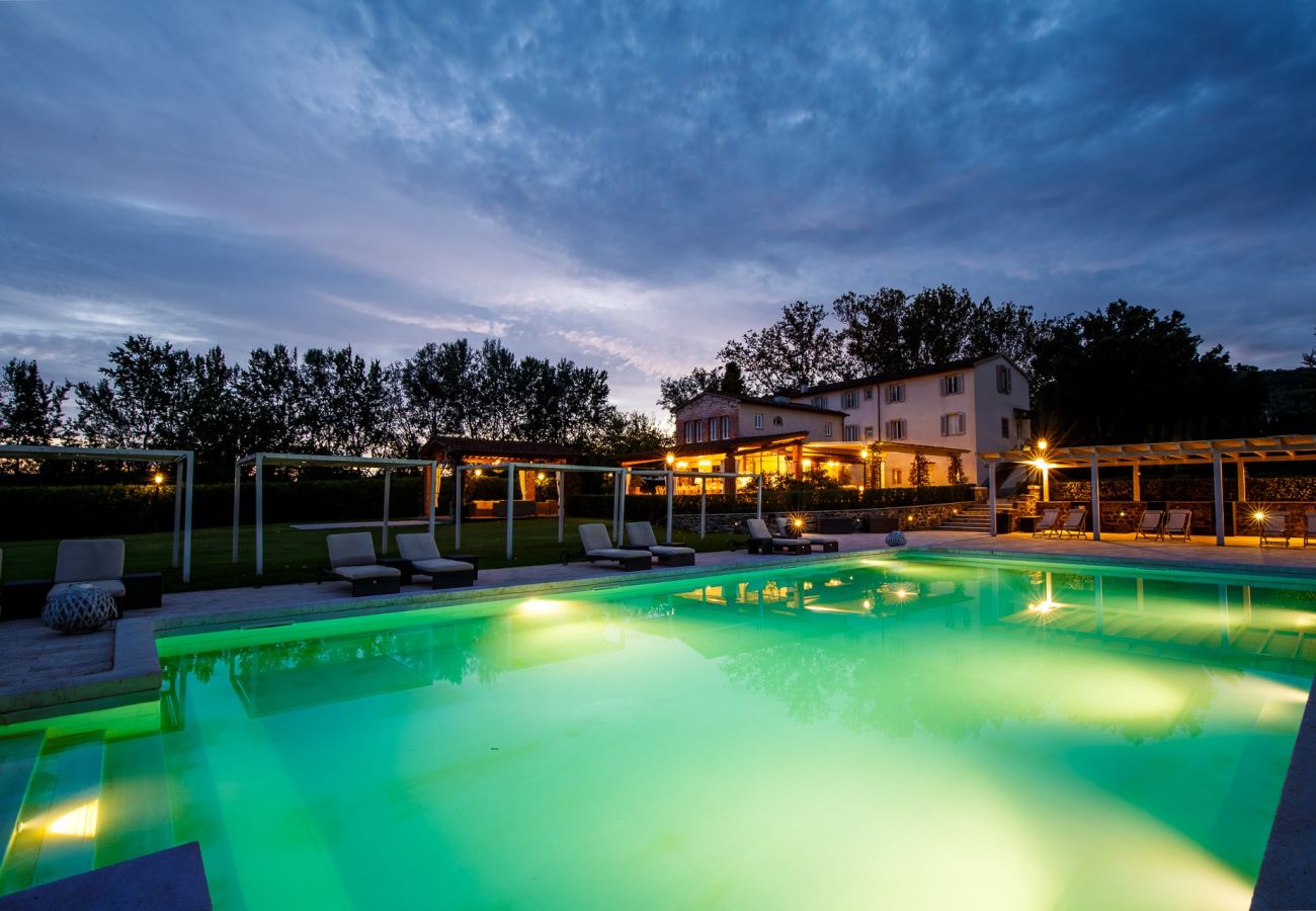Villa a Pieve a Nievole - Elevate Your Escape: Discover Timeless Charm in a Majestic Retreat Amid Lucca and Florence Villa a Pieve a Nievole - Elevate Your Escape: Discover Timeless Charm in a Majestic Retreat Amid Lucca and Florence