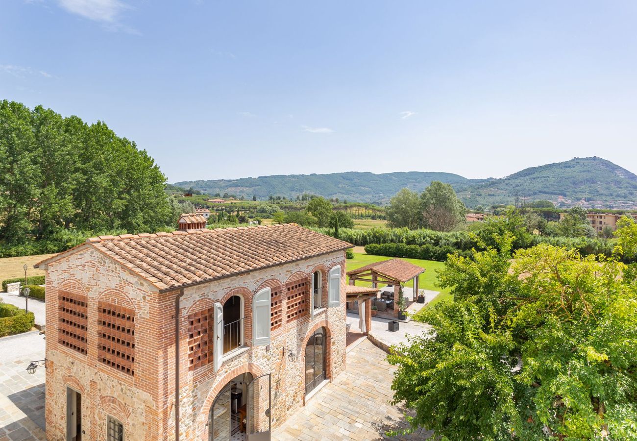Villa a Pieve a Nievole - Elevate Your Escape: Discover Timeless Charm in a Majestic Retreat Amid Lucca and Florence Villa a Pieve a Nievole - Elevate Your Escape: Discover Timeless Charm in a Majestic Retreat Amid Lucca and Florence