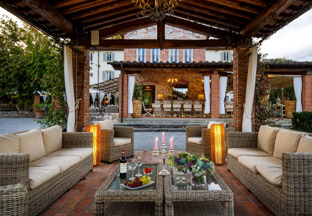 Villa a Pieve a Nievole - Elevate Your Escape: Discover Timeless Charm in a Majestic Retreat Amid Lucca and Florence Villa a Pieve a Nievole - Elevate Your Escape: Discover Timeless Charm in a Majestic Retreat Amid Lucca and Florence