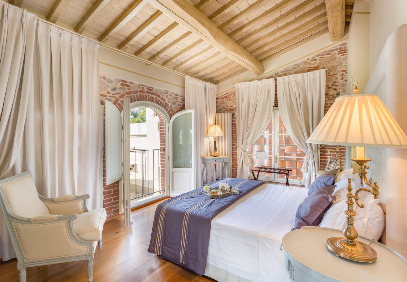 Villa a Pieve a Nievole - Elevate Your Escape: Discover Timeless Charm in a Majestic Retreat Amid Lucca and Florence Villa a Pieve a Nievole - Elevate Your Escape: Discover Timeless Charm in a Majestic Retreat Amid Lucca and Florence