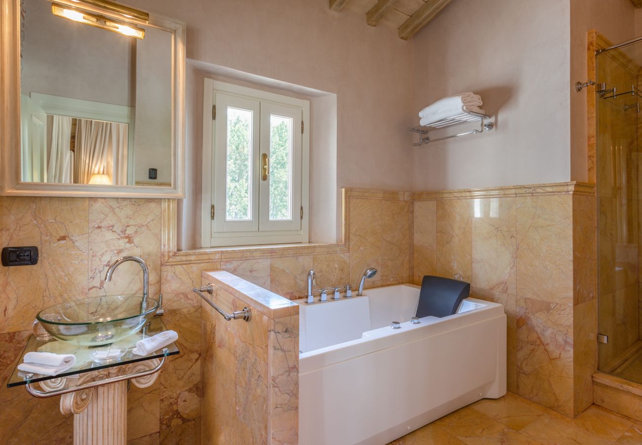 Villa a Pieve a Nievole - Elevate Your Escape: Discover Timeless Charm in a Majestic Retreat Amid Lucca and Florence Villa a Pieve a Nievole - Elevate Your Escape: Discover Timeless Charm in a Majestic Retreat Amid Lucca and Florence