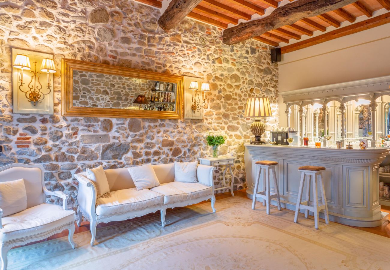Villa a Pieve a Nievole - Elevate Your Escape: Discover Timeless Charm in a Majestic Retreat Amid Lucca and Florence Villa a Pieve a Nievole - Elevate Your Escape: Discover Timeless Charm in a Majestic Retreat Amid Lucca and Florence