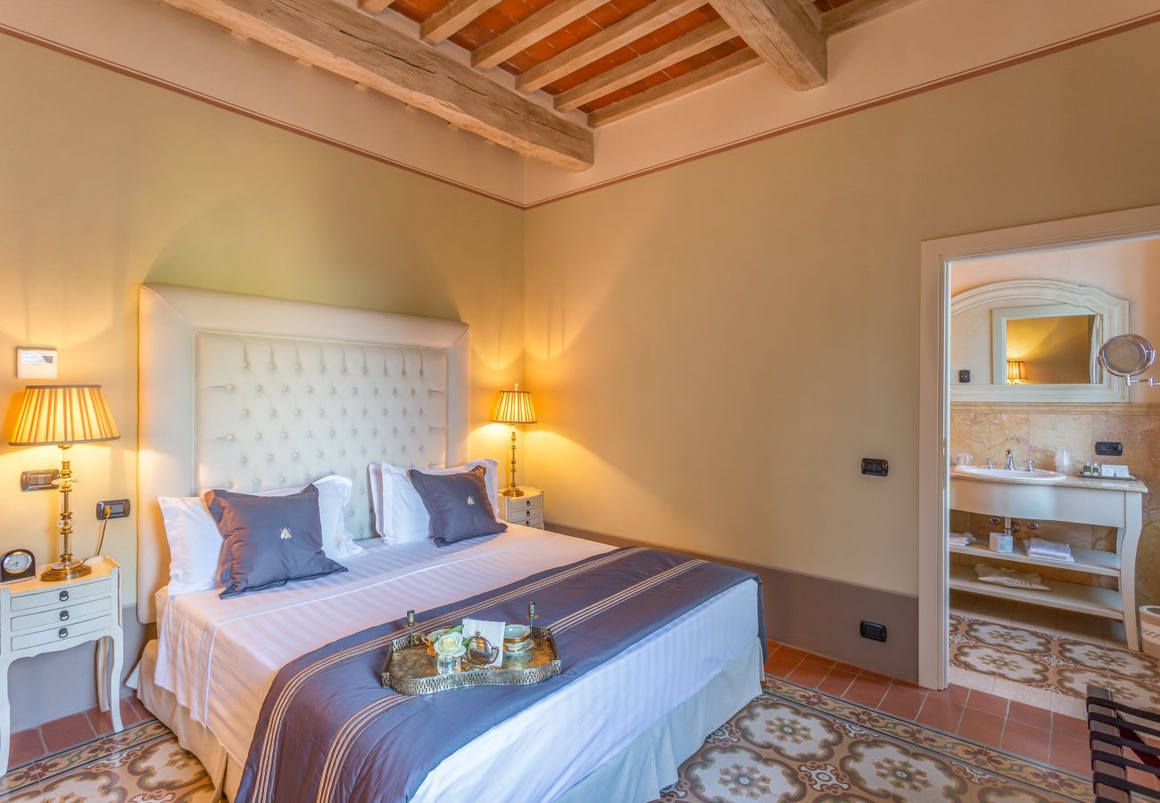 Villa a Pieve a Nievole - Elevate Your Escape: Discover Timeless Charm in a Majestic Retreat Amid Lucca and Florence Villa a Pieve a Nievole - Elevate Your Escape: Discover Timeless Charm in a Majestic Retreat Amid Lucca and Florence