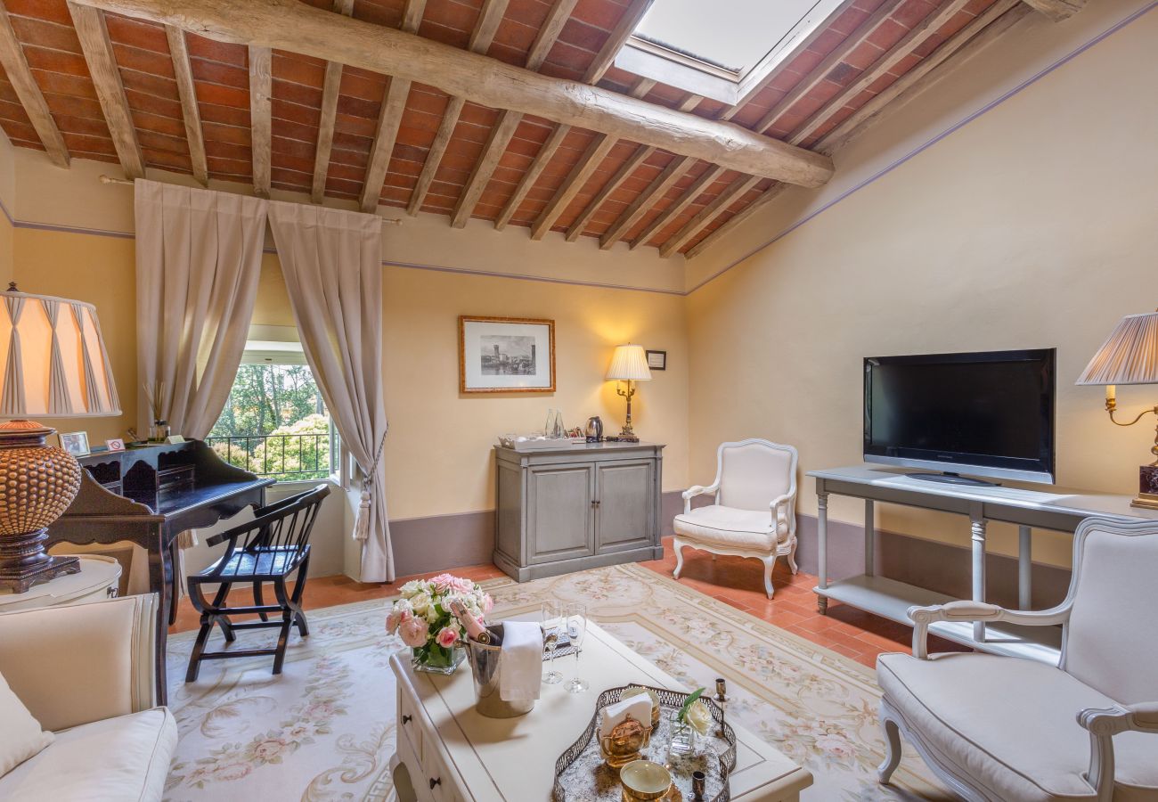 Villa a Pieve a Nievole - Elevate Your Escape: Discover Timeless Charm in a Majestic Retreat Amid Lucca and Florence Villa a Pieve a Nievole - Elevate Your Escape: Discover Timeless Charm in a Majestic Retreat Amid Lucca and Florence