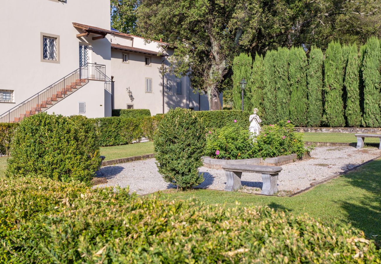 Villa a Pieve a Nievole - Elevate Your Escape: Discover Timeless Charm in a Majestic Retreat Amid Lucca and Florence Villa a Pieve a Nievole - Elevate Your Escape: Discover Timeless Charm in a Majestic Retreat Amid Lucca and Florence