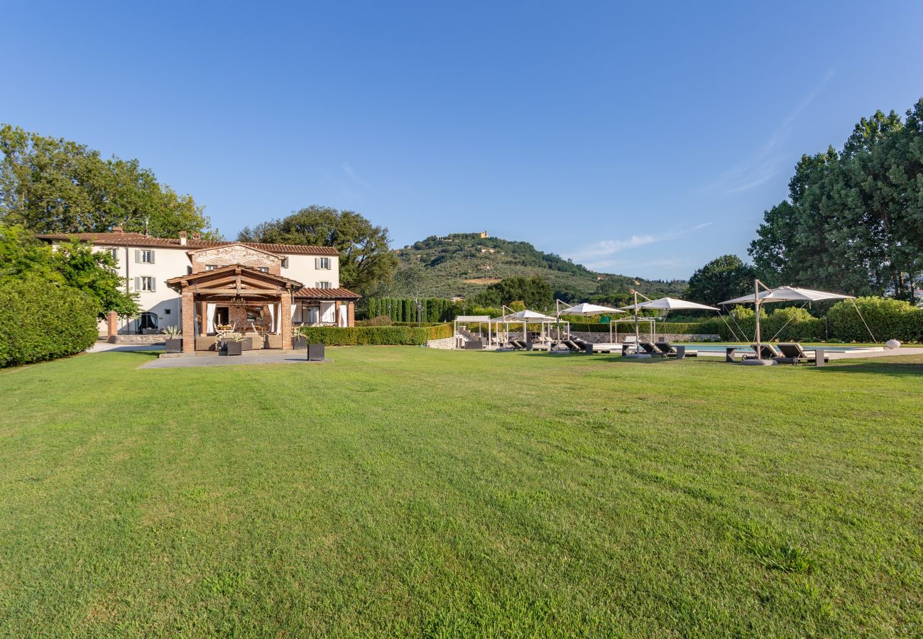 Villa a Pieve a Nievole - Elevate Your Escape: Discover Timeless Charm in a Majestic Retreat Amid Lucca and Florence Villa a Pieve a Nievole - Elevate Your Escape: Discover Timeless Charm in a Majestic Retreat Amid Lucca and Florence