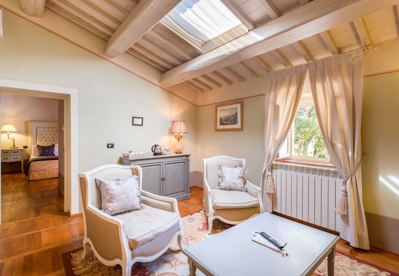 Villa a Pieve a Nievole - Elevate Your Escape: Discover Timeless Charm in a Majestic Retreat Amid Lucca and Florence Villa a Pieve a Nievole - Elevate Your Escape: Discover Timeless Charm in a Majestic Retreat Amid Lucca and Florence
