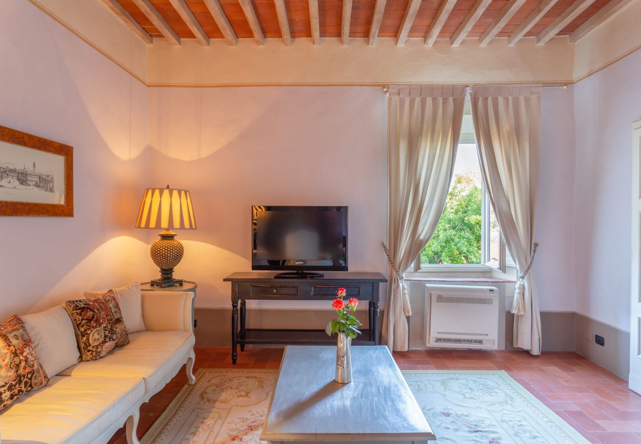 Villa a Pieve a Nievole - Elevate Your Escape: Discover Timeless Charm in a Majestic Retreat Amid Lucca and Florence Villa a Pieve a Nievole - Elevate Your Escape: Discover Timeless Charm in a Majestic Retreat Amid Lucca and Florence