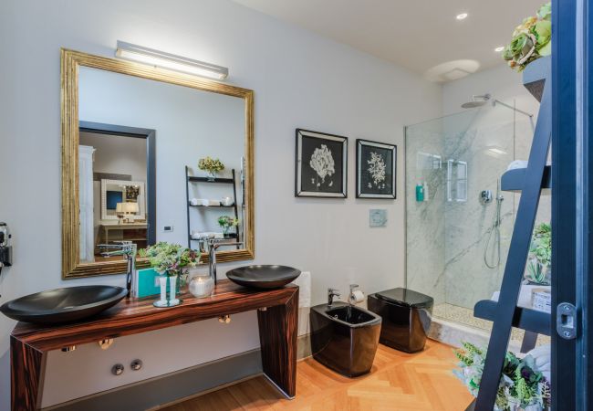 Appartamento a Lucca - The Lucca Heritage Retreat, a Spacious Home with Outdoor inside the Walls of Lucca Appartamento a Lucca - The Lucca Heritage Retreat, a Spacious Home with Outdoor inside the Walls of Lucca