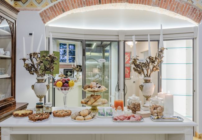 Appartamento a Lucca - The Lucca Heritage Retreat, a Spacious Home with Outdoor inside the Walls of Lucca Appartamento a Lucca - The Lucca Heritage Retreat, a Spacious Home with Outdoor inside the Walls of Lucca