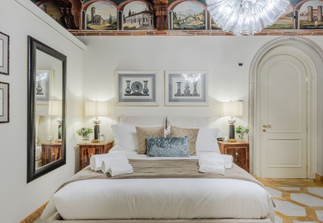Appartamento a Lucca - The Lucca Heritage Retreat, a Spacious Home with Outdoor inside the Walls of Lucca Appartamento a Lucca - The Lucca Heritage Retreat, a Spacious Home with Outdoor inside the Walls of Lucca