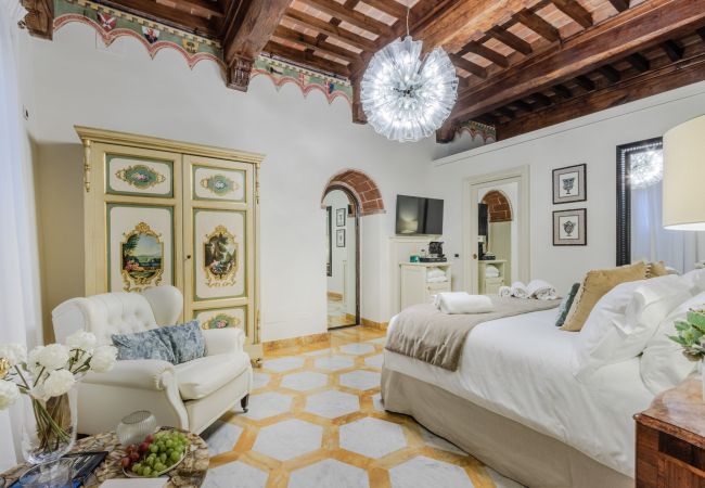 Appartamento a Lucca - The Lucca Heritage Retreat, a Spacious Home with Outdoor inside the Walls of Lucca Appartamento a Lucca - The Lucca Heritage Retreat, a Spacious Home with Outdoor inside the Walls of Lucca