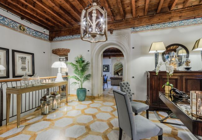 Appartamento a Lucca - The Lucca Heritage Retreat, a Spacious Home with Outdoor inside the Walls of Lucca Appartamento a Lucca - The Lucca Heritage Retreat, a Spacious Home with Outdoor inside the Walls of Lucca