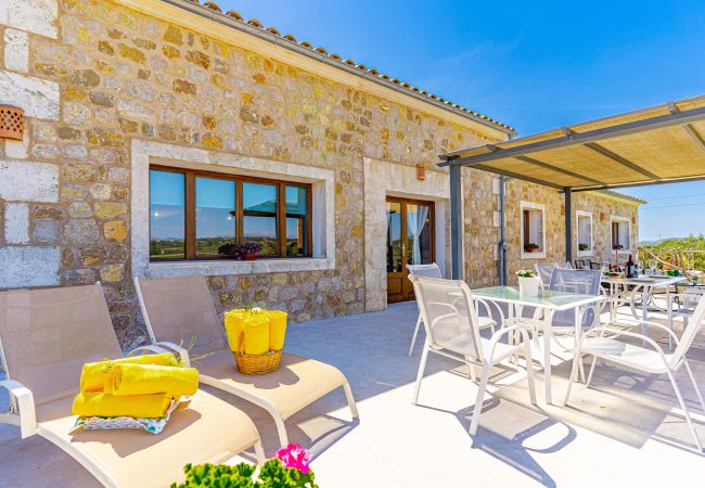 Villa a Sineu - Villa Caluix con A/A, internet y piscina Villa a Sineu - Villa Caluix con A/A, internet y piscina