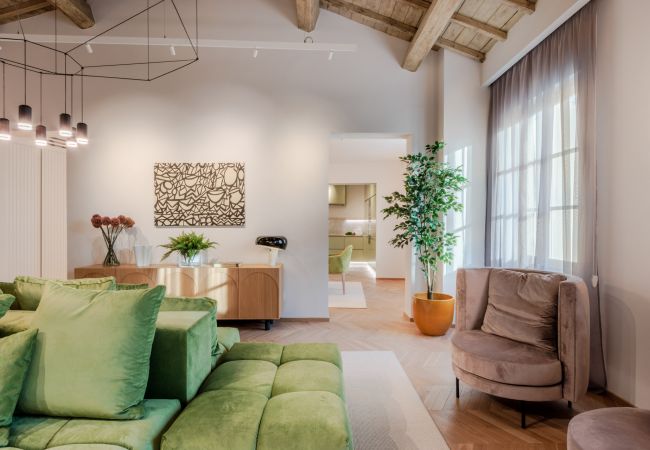 Appartamento a Lucca - Casa Silvestro Modern Spacious 3 Bedrooms Luxury Apartment inside the Walls of Lucca Appartamento a Lucca - Casa Silvestro Modern Spacious 3 Bedrooms Luxury Apartment inside the Walls of Lucca