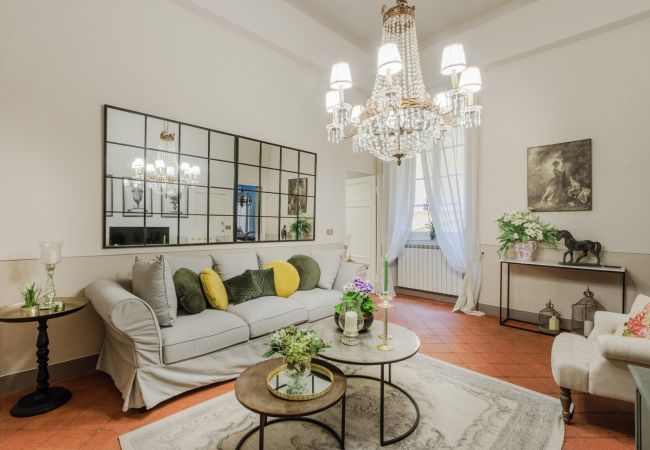 Appartamento a Lucca - Casa Celeste 3 Bedrooms Apartment with Terrace Inside Lucca Appartamento a Lucca - Casa Celeste 3 Bedrooms Apartment with Terrace Inside Lucca