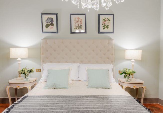 Appartamento a Lucca - Casa Celeste 3 Bedrooms Apartment with Terrace Inside Lucca Appartamento a Lucca - Casa Celeste 3 Bedrooms Apartment with Terrace Inside Lucca