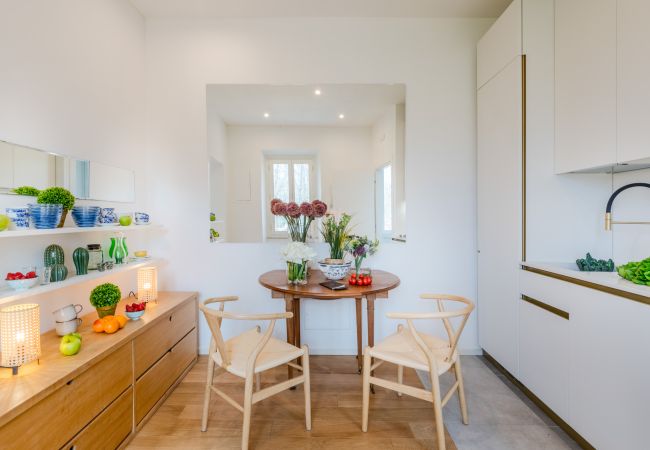 Appartamento a Lucca - Casa Daria, Modern 4 Bedrooms Apartment inside the Walls of Lucca Appartamento a Lucca - Casa Daria, Modern 4 Bedrooms Apartment inside the Walls of Lucca