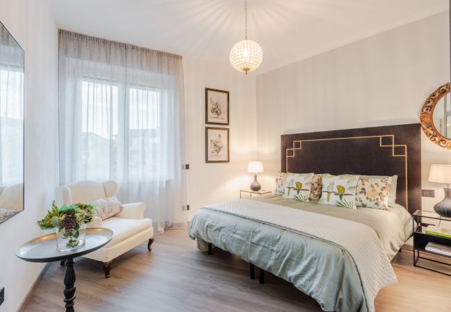 Appartamento a Lucca - Modern 3 Bedrooms Apartment with Terrace inside the Walls of Lucca Appartamento a Lucca - Modern 3 Bedrooms Apartment with Terrace inside the Walls of Lucca