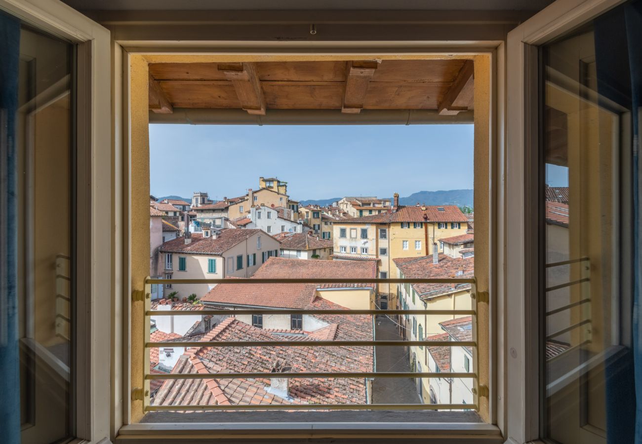 Appartamento a Lucca - De Nobili Penthouse, Luxury Apartment with Elevator inside the Walls of Lucca Appartamento a Lucca - De Nobili Penthouse, Luxury Apartment with Elevator inside the Walls of Lucca