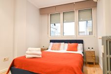 Appartamento a Madrid - Apartamento Espacioso de Tres Dormitorios a pocos minutos del Bernabeu en Madrid 