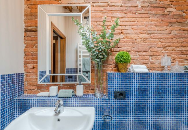 Appartamento a Lucca - Dorina Penthouse 2 bedrooms 2 bathrooms inside the Lucca Walls Appartamento a Lucca - Dorina Penthouse 2 bedrooms 2 bathrooms inside the Lucca Walls