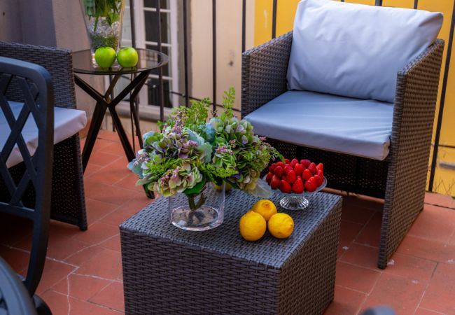 Appartamento a Lucca - Elegant Modern Apartment with Terrace in Historic Lucca Appartamento a Lucca - Elegant Modern Apartment with Terrace in Historic Lucca