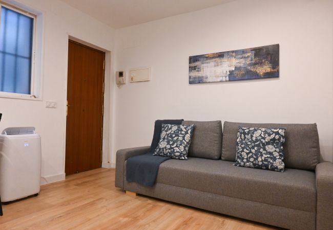 Studio a Madrid - Lindo estudio en barrio Justicia SLR16 Studio a Madrid - Lindo estudio en barrio Justicia SLR16