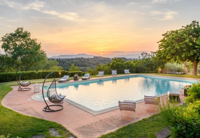 Villa a San Miniato - Villa San Miniato Corniano: Iconic 5 Bedrooms Farmhouse with Pool Villa a San Miniato - Villa San Miniato Corniano: Iconic 5 Bedrooms Farmhouse with Pool