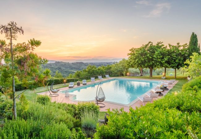Villa a San Miniato - Villa San Miniato Corniano: Iconic 5 Bedrooms Farmhouse with Pool Villa a San Miniato - Villa San Miniato Corniano: Iconic 5 Bedrooms Farmhouse with Pool