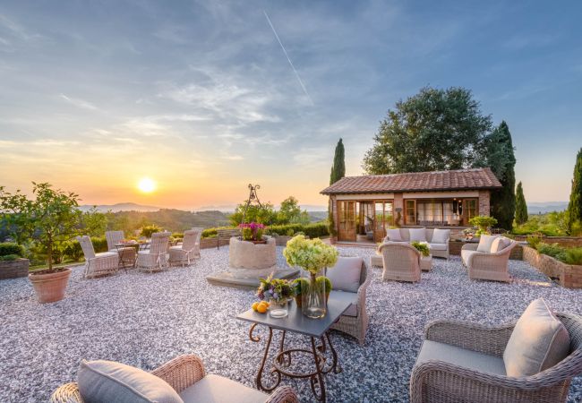 Villa a San Miniato - Villa San Miniato Corniano: Iconic 5 Bedrooms Farmhouse with Pool Villa a San Miniato - Villa San Miniato Corniano: Iconic 5 Bedrooms Farmhouse with Pool