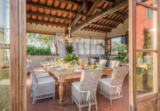 Villa a San Miniato - Villa San Miniato Corniano: Iconic 5 Bedrooms Farmhouse with Pool Villa a San Miniato - Villa San Miniato Corniano: Iconic 5 Bedrooms Farmhouse with Pool