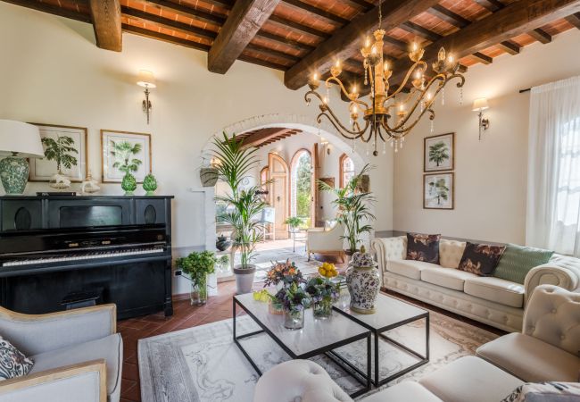 Villa a San Miniato - Villa San Miniato Corniano: Iconic 5 Bedrooms Farmhouse with Pool Villa a San Miniato - Villa San Miniato Corniano: Iconic 5 Bedrooms Farmhouse with Pool