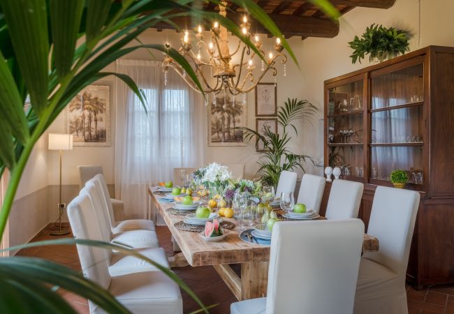 Villa a San Miniato - Villa San Miniato Corniano: Iconic 5 Bedrooms Farmhouse with Pool Villa a San Miniato - Villa San Miniato Corniano: Iconic 5 Bedrooms Farmhouse with Pool