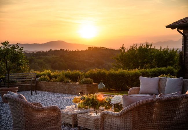 Villa a San Miniato - Villa San Miniato Corniano: Iconic 5 Bedrooms Farmhouse with Pool Villa a San Miniato - Villa San Miniato Corniano: Iconic 5 Bedrooms Farmhouse with Pool
