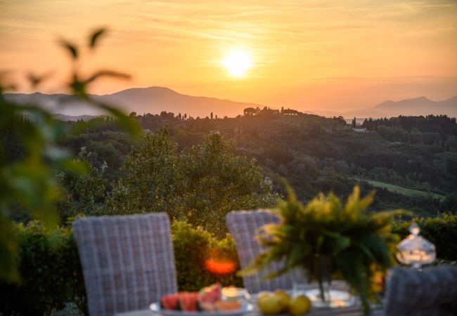 Villa a San Miniato - Villa San Miniato Corniano: Iconic 5 Bedrooms Farmhouse with Pool Villa a San Miniato - Villa San Miniato Corniano: Iconic 5 Bedrooms Farmhouse with Pool