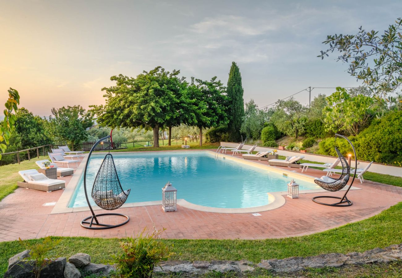 Villa a San Miniato - Villa San Miniato Corniano: Iconic 5 Bedrooms Farmhouse with Pool Villa a San Miniato - Villa San Miniato Corniano: Iconic 5 Bedrooms Farmhouse with Pool