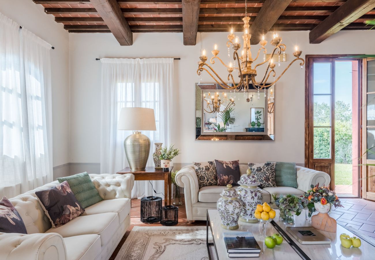 Villa a San Miniato - Villa San Miniato Corniano: Iconic 5 Bedrooms Farmhouse with Pool Villa a San Miniato - Villa San Miniato Corniano: Iconic 5 Bedrooms Farmhouse with Pool
