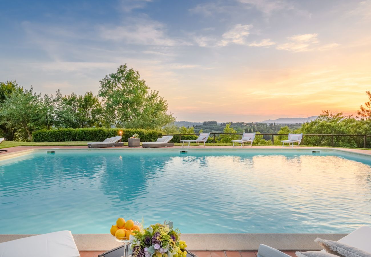 Villa a San Miniato - Villa San Miniato Corniano: Iconic 5 Bedrooms Farmhouse with Pool Villa a San Miniato - Villa San Miniato Corniano: Iconic 5 Bedrooms Farmhouse with Pool