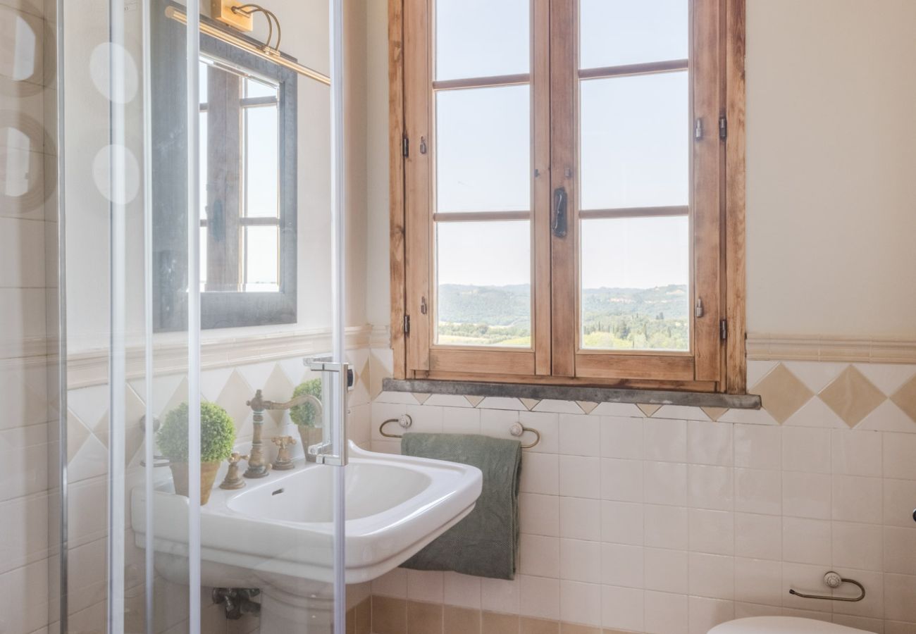 Villa a San Miniato - Villa San Miniato Corniano: Iconic 5 Bedrooms Farmhouse with Pool Villa a San Miniato - Villa San Miniato Corniano: Iconic 5 Bedrooms Farmhouse with Pool
