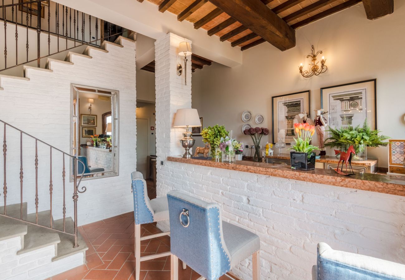 Villa a San Miniato - Villa San Miniato Corniano: Iconic 5 Bedrooms Farmhouse with Pool Villa a San Miniato - Villa San Miniato Corniano: Iconic 5 Bedrooms Farmhouse with Pool