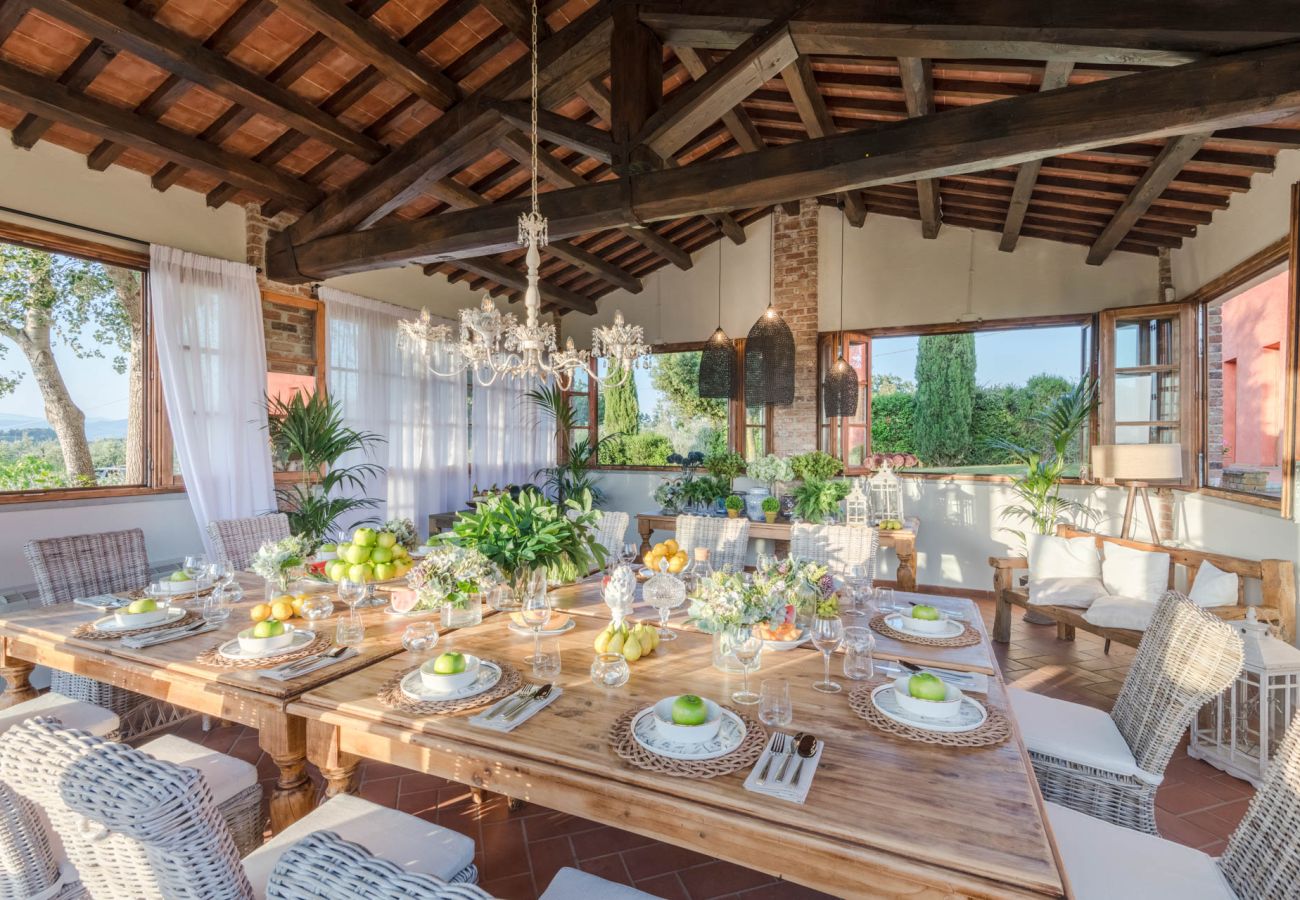 Villa a San Miniato - Villa San Miniato Corniano: Iconic 5 Bedrooms Farmhouse with Pool Villa a San Miniato - Villa San Miniato Corniano: Iconic 5 Bedrooms Farmhouse with Pool