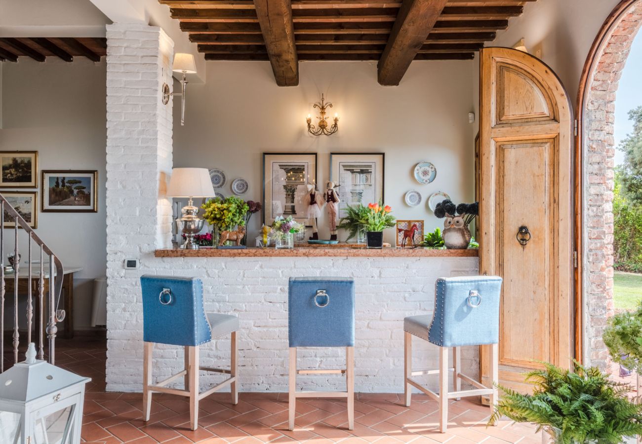 Villa a San Miniato - Villa San Miniato Corniano: Iconic 5 Bedrooms Farmhouse with Pool Villa a San Miniato - Villa San Miniato Corniano: Iconic 5 Bedrooms Farmhouse with Pool